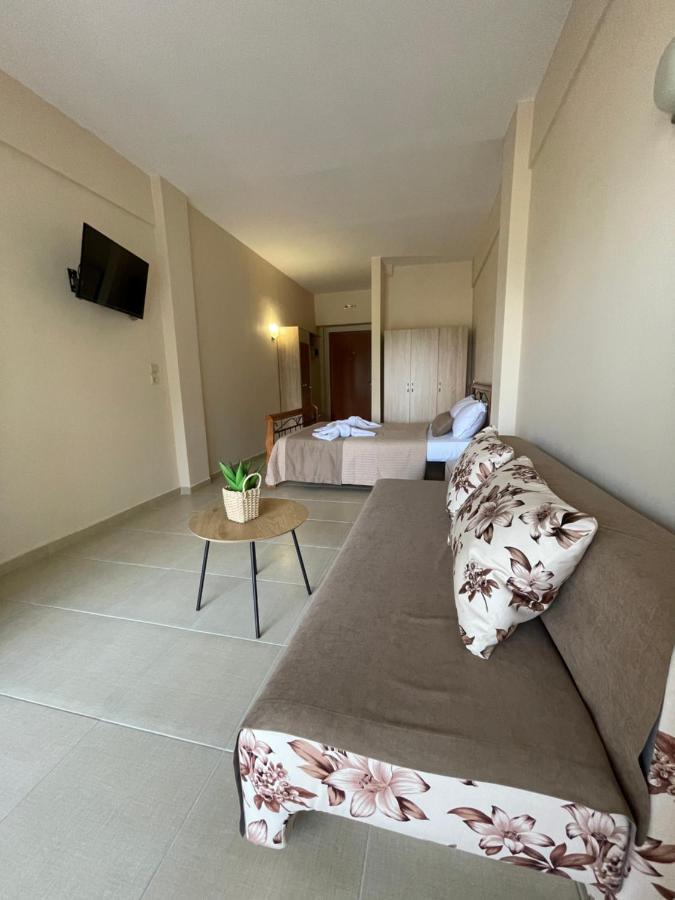 Helios Hotel สตาวรอส ภายนอก รูปภาพ